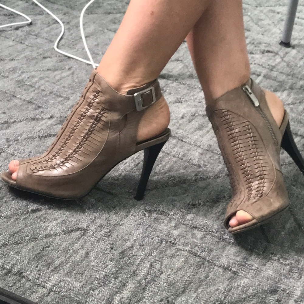 Vince Camuto 👠